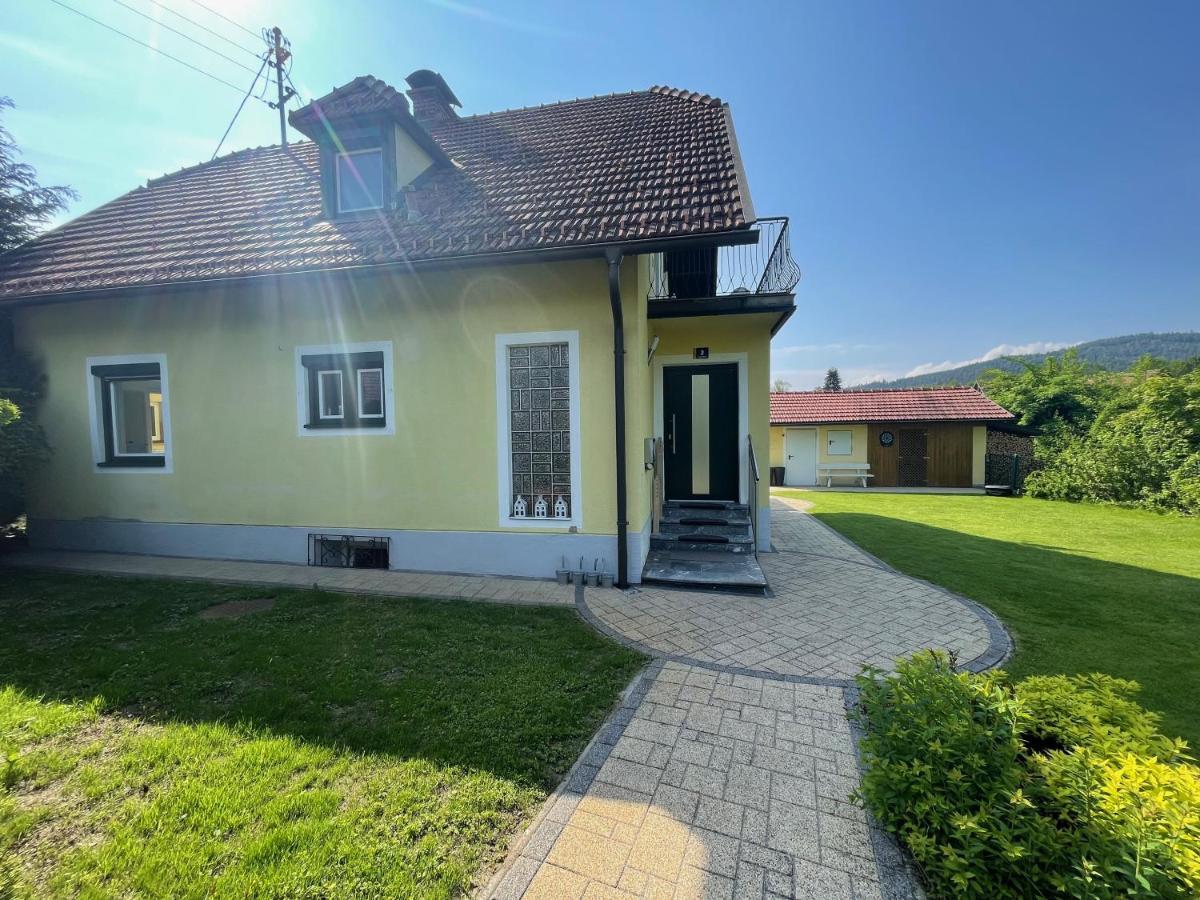 Apartment Schlossbergblick Griffen المظهر الخارجي الصورة