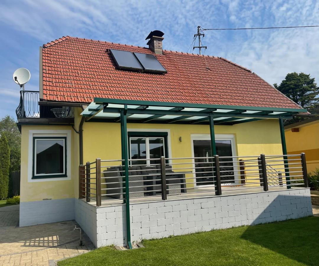 Apartment Schlossbergblick Griffen المظهر الخارجي الصورة
